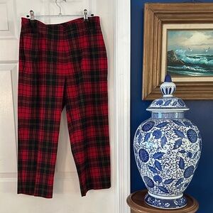 Women’s EP Red & Black Tartan Plaid Cropped Polyester Blend Golf Pants Size 8